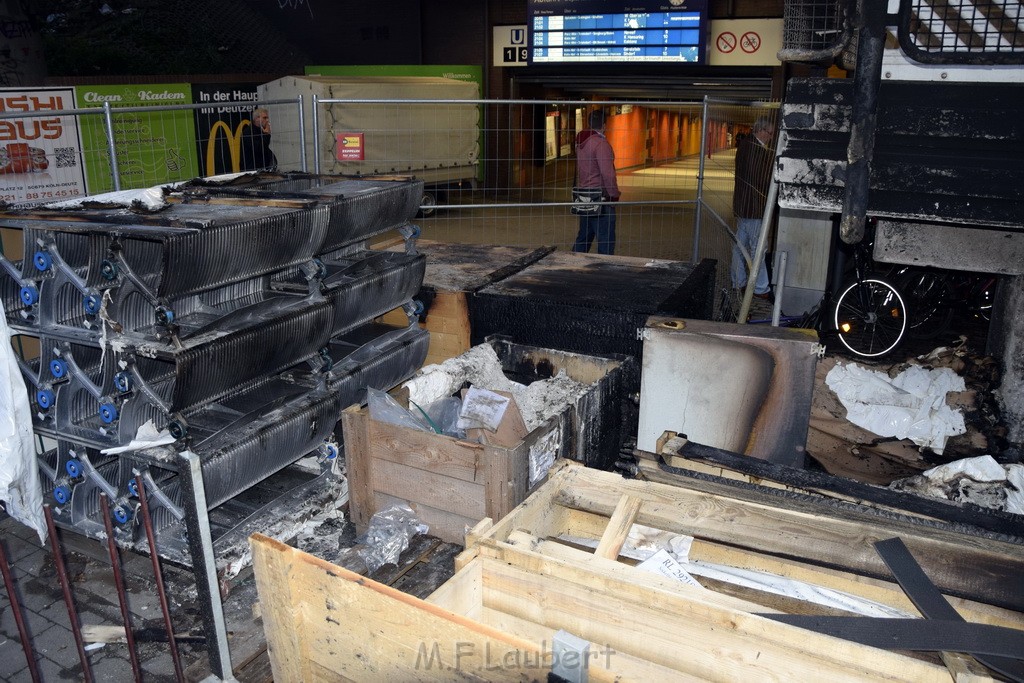 Feuer Bhf Koeln Deutz Lenneperstr P03.JPG - Miklos Laubert